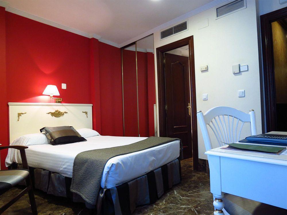 Hotel Boutique Catedral Вальядолид Номер фото